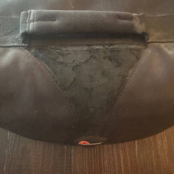 Lowepro Nova 160 AW Camera Shoulder Bag – Black - Picture 5 of 5